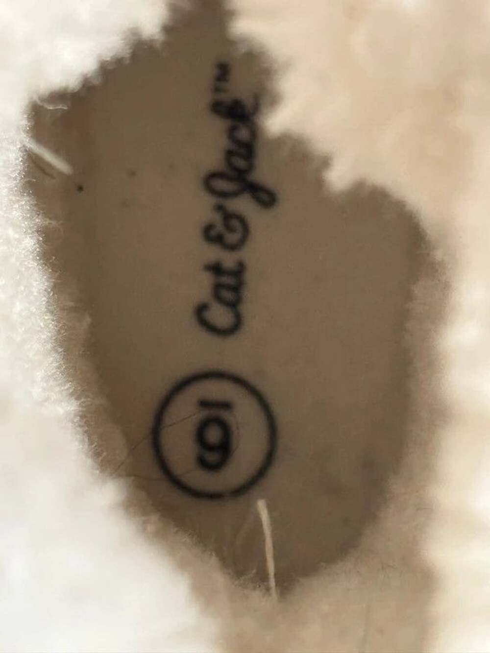 Cat & Jack snow boots size 6 - Picture 3 of 3